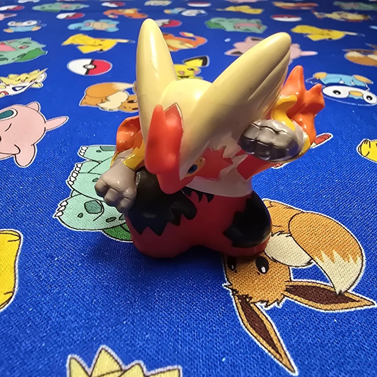 Pokemon Mega Blaziken Figure Finger Puppet 2013 Nintendo Bandai Japan US Seller