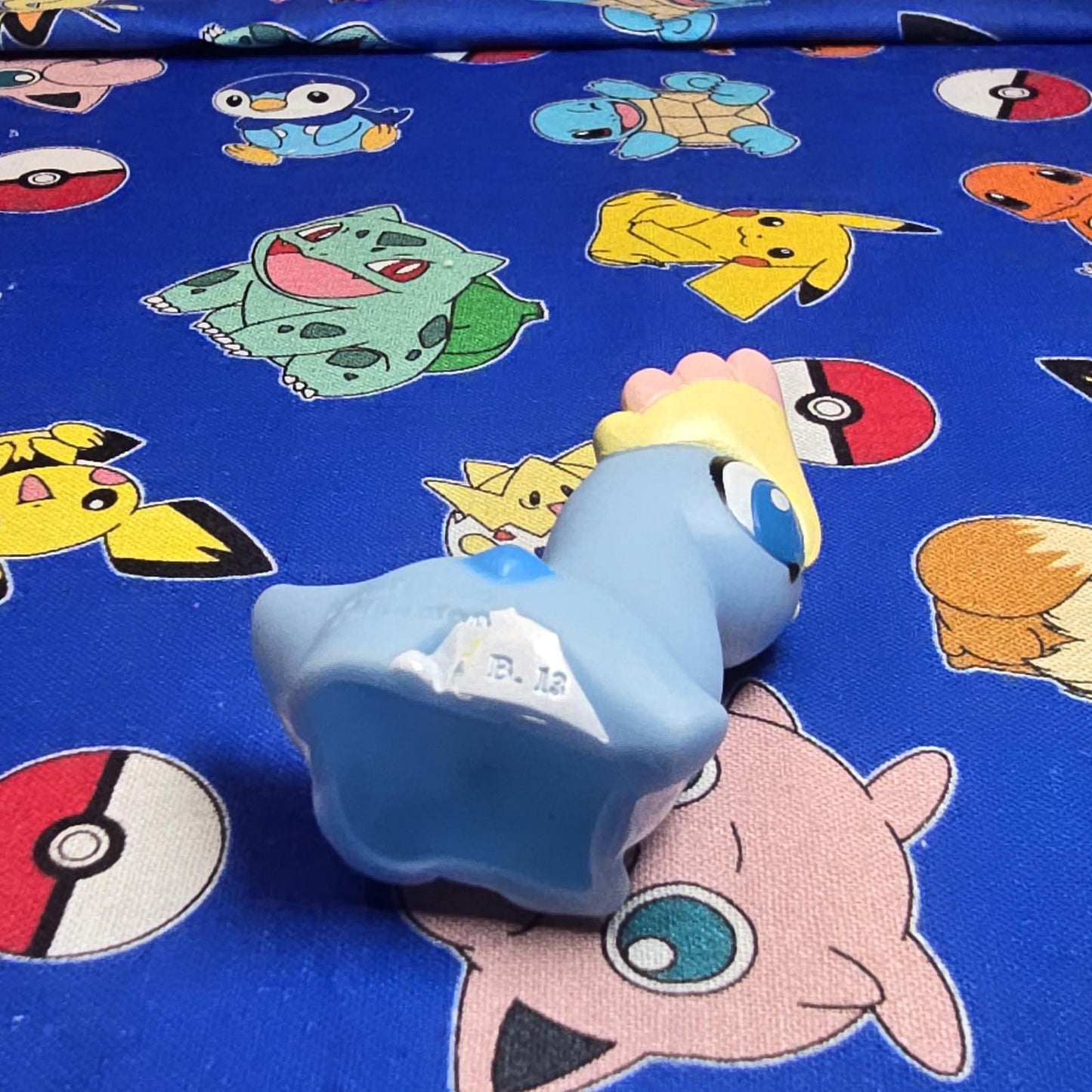 Pokemon Amaura Figure Finger Puppet 2013 Nintendo Bandai PVC Japan USA Seller