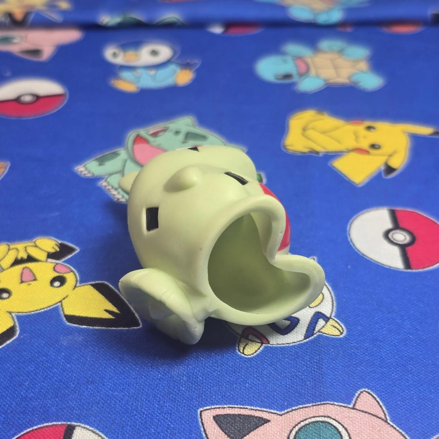 Pokemon Larvitar Figure Finger Puppet 2000 Nintendo Bandai Vintage PVC Japan USA