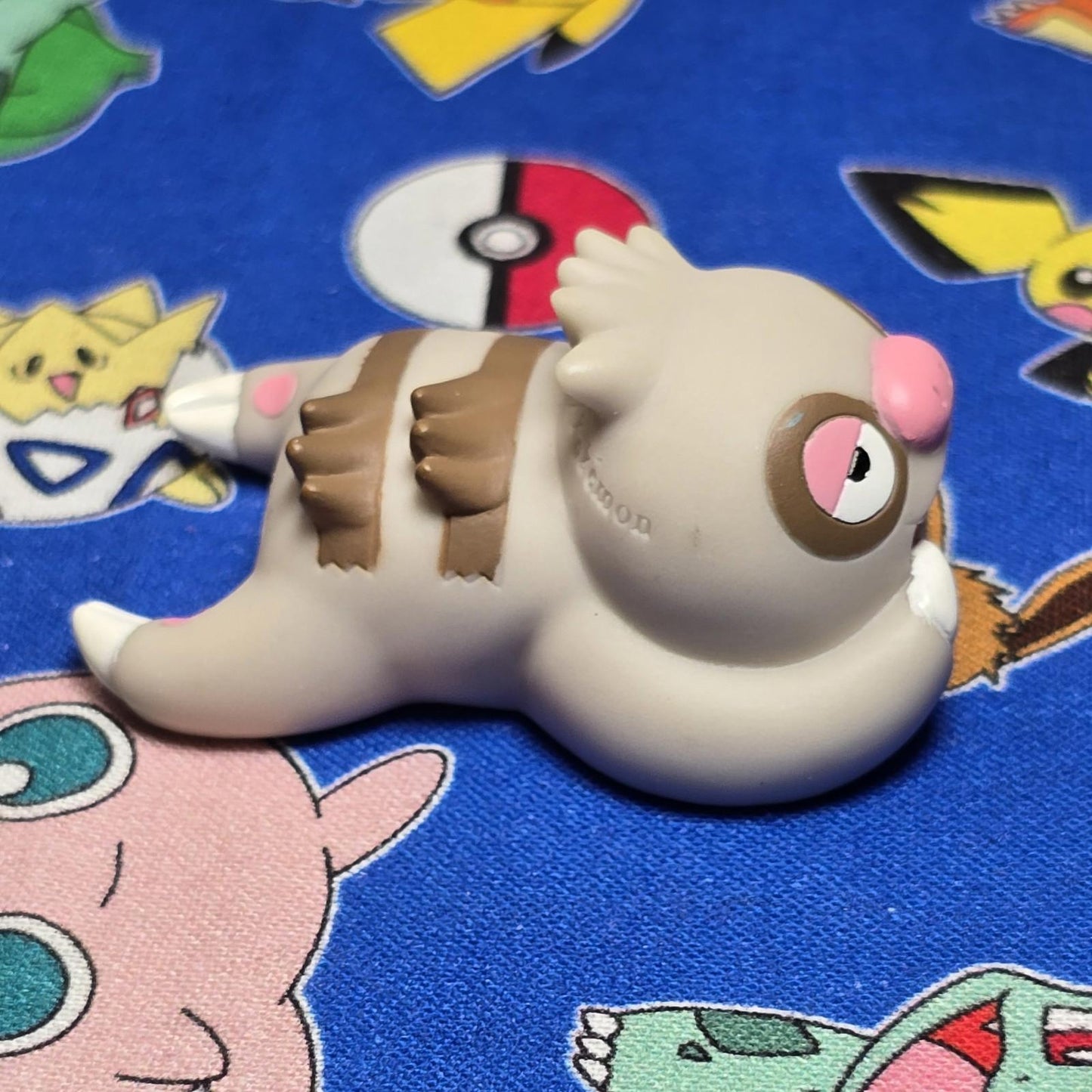 Pokemon Slakoth Figure Finger Puppet 2006 Nintendo PVC Japan Bandai USA Seller