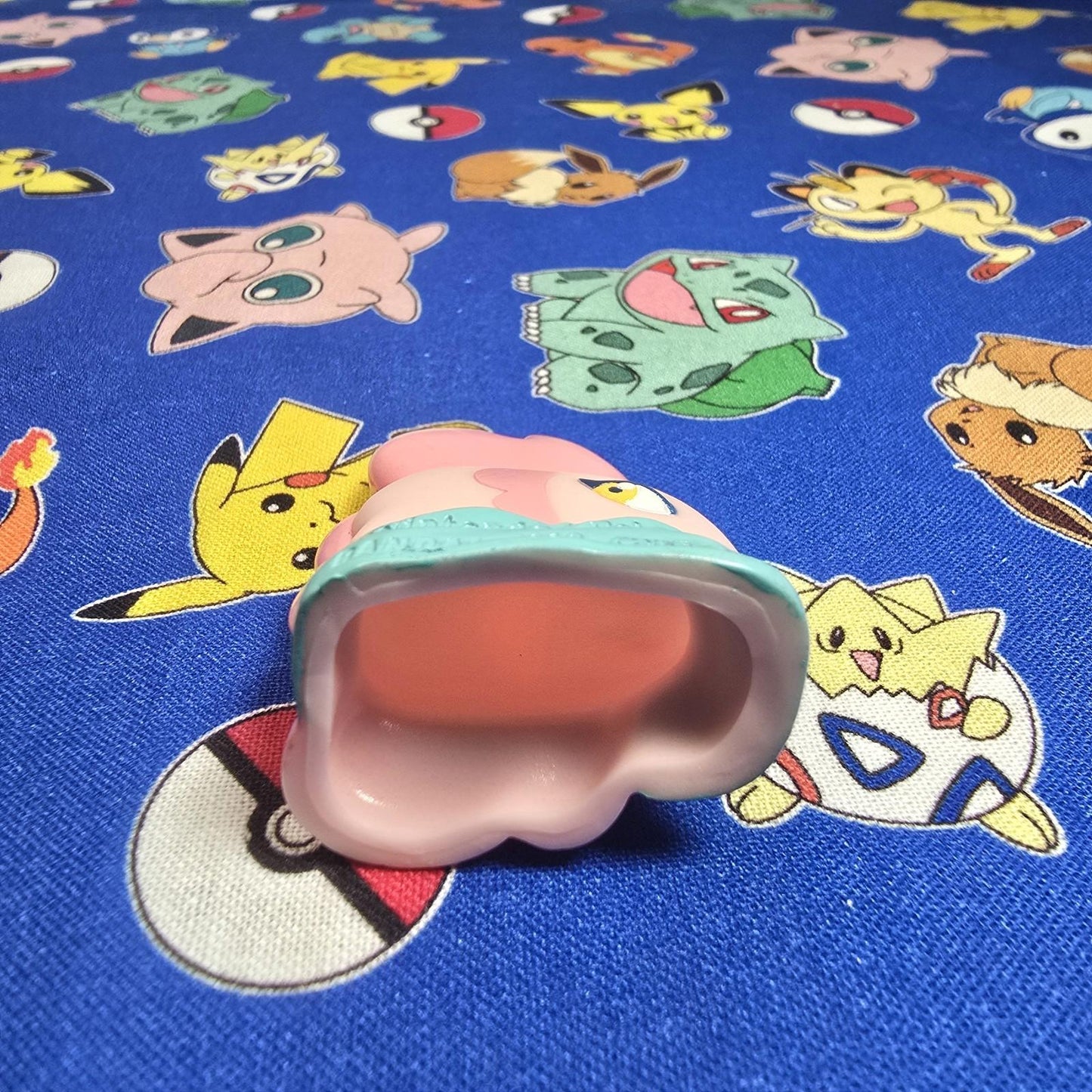 Pokemon Alomomola Figure Finger Puppet 2010 Nintendo Bandai PVC Japan US Seller