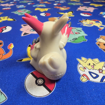 Pokemon Zangoose Figure Finger Puppet 2009 Nintendo Bandai PVC Japan USA Seller