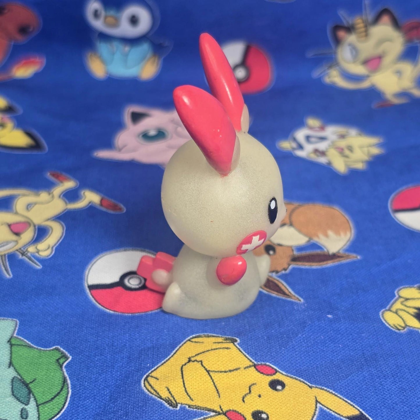 Pokemon Plusle Glow in Dark Figure Finger Puppet 2003 Nintendo Bandai Japan USA
