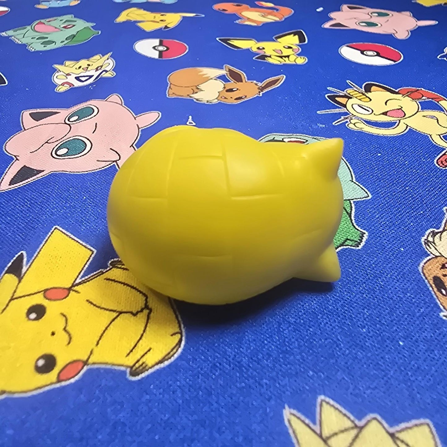 Pokemon Sandshrew Figure Finger Puppet 2007 Nintendo Bandai PVC Japan US Seller