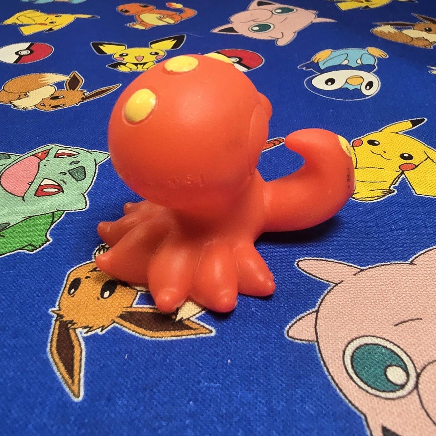 Pokemon Octillery Figure Finger Puppet 2000 Nintendo Bandai PVC Vintage Japan US