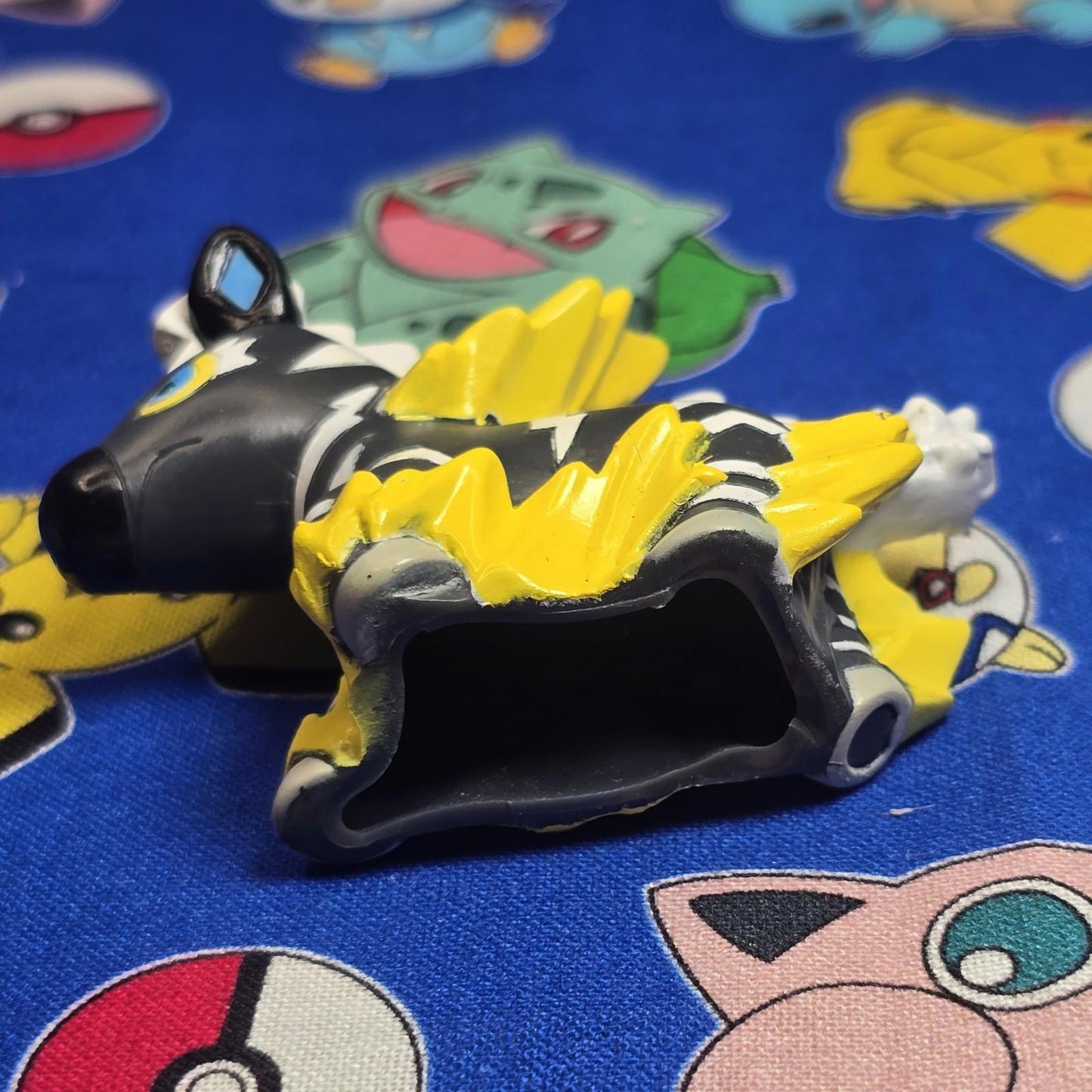 Pokemon Zebstrika Figure Finger Puppet 2011 Nintendo Bandai PVC Japan USA Seller
