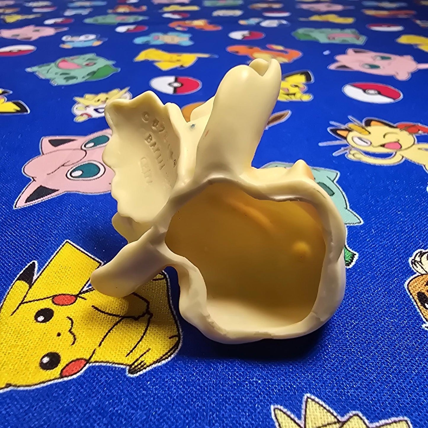 Pokemon Goldeen Figure Finger Puppet 1997 Bandai Nintendo PVC Vintage USA Seller