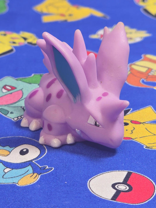 Pokemon Nidorino Figure Finger Puppet 1997 Nintendo Bandai PVC Vintage Japan USA