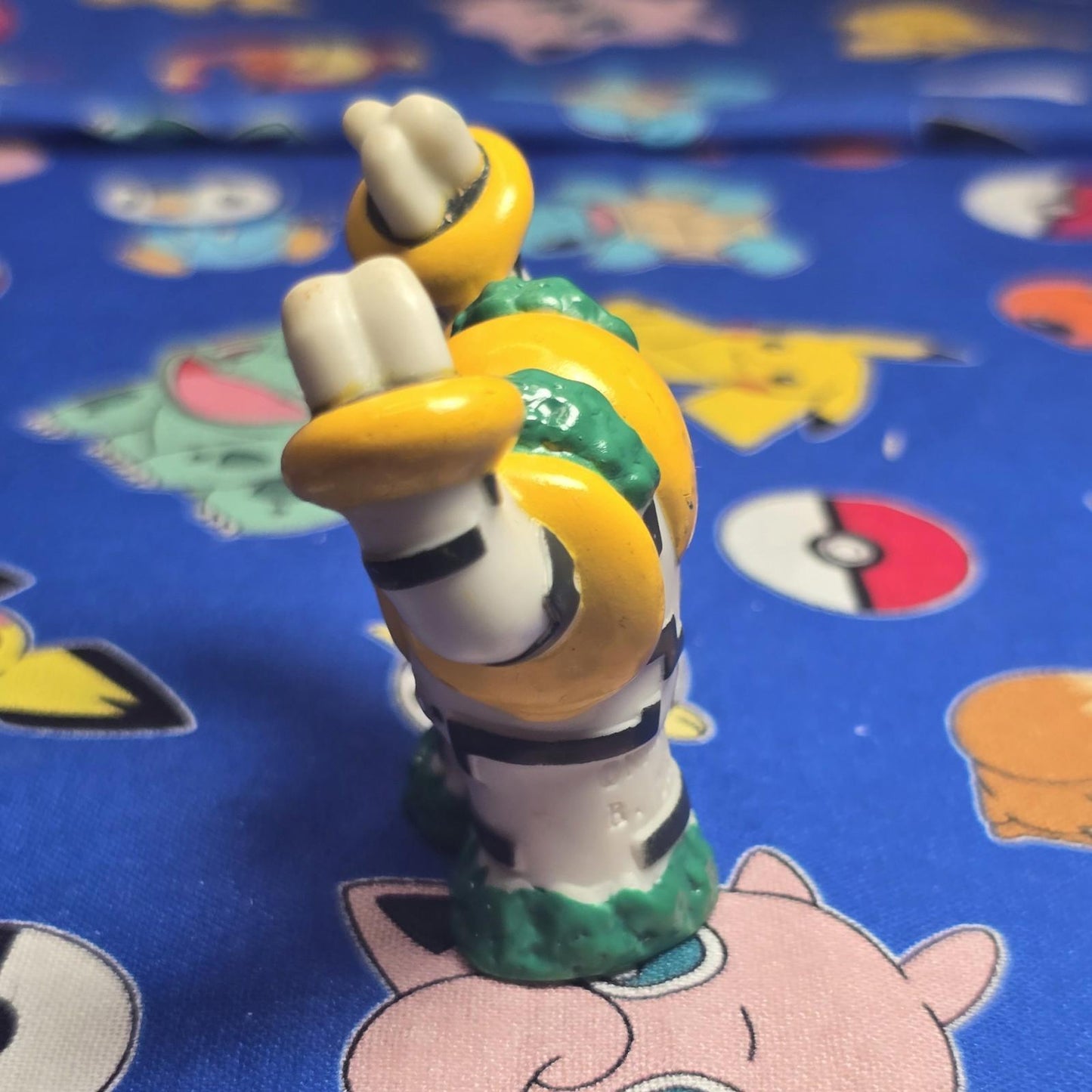 Pokemon Regigigas Figure Finger Puppet 2008 Nintendo Bandai Japan PVC USA Seller