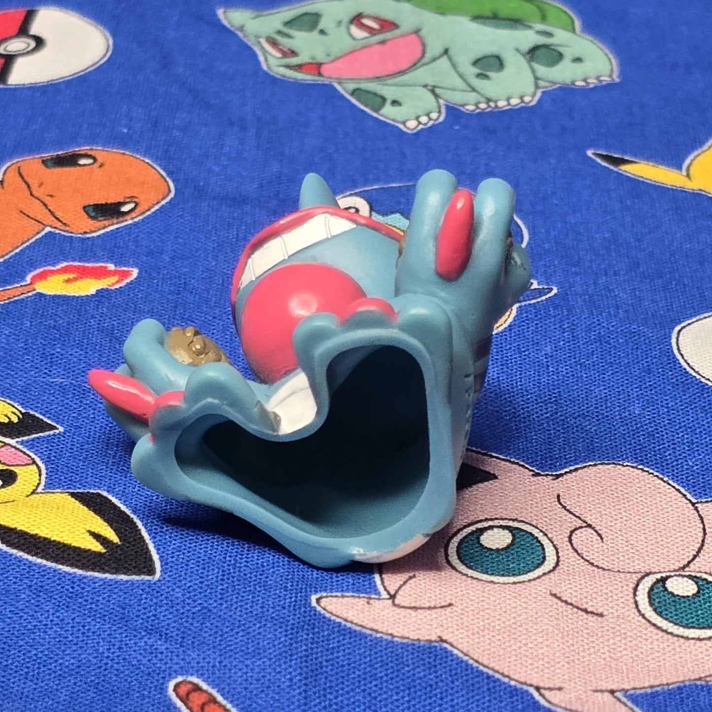 Pokemon Toxicroak Figure Finger Puppet 2009 Nintendo Bandai PVC Japan USA Seller