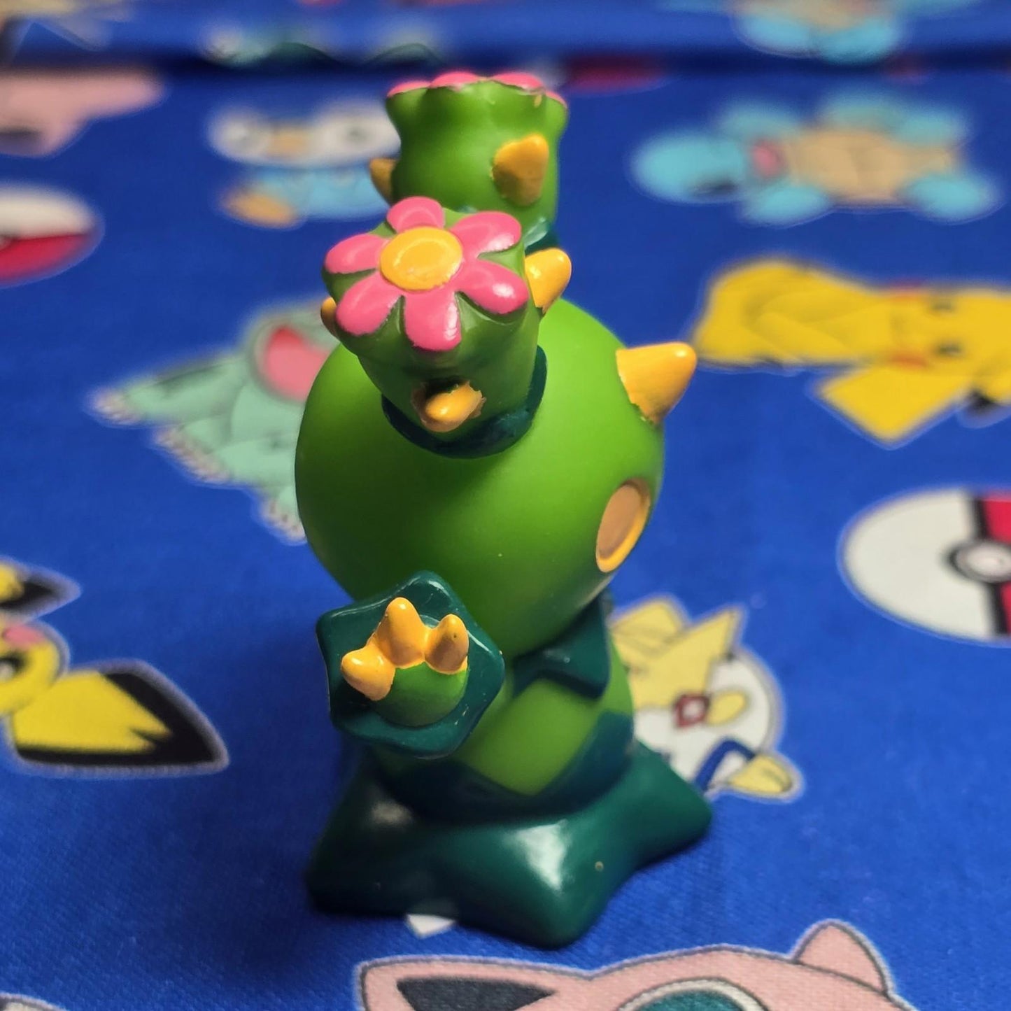 Pokemon Maractus Figure Finger Puppet 2011 Nintendo Bandai PVC Japan USA Seller
