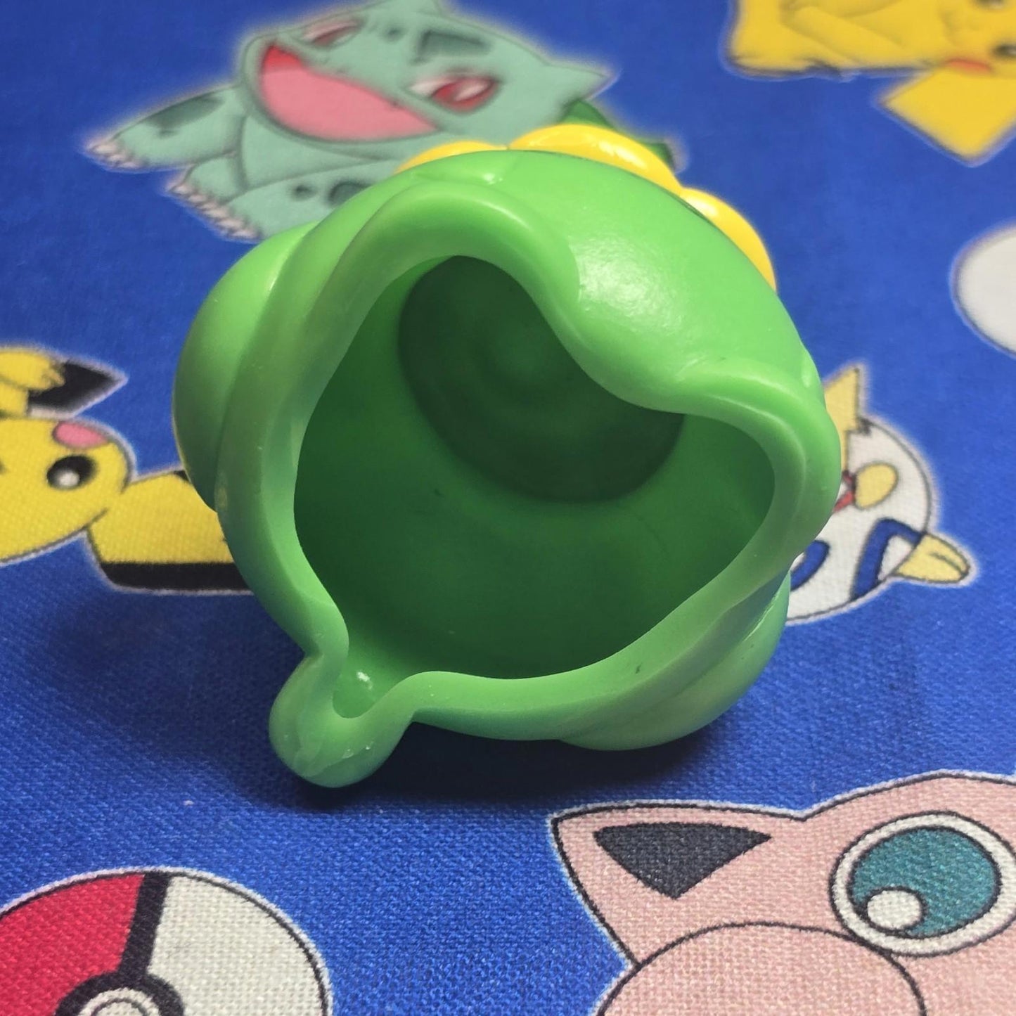 Pokemon Skiploom Figure Finger Puppet 2001 Nintendo Bandai Vintage PVC Japan USA