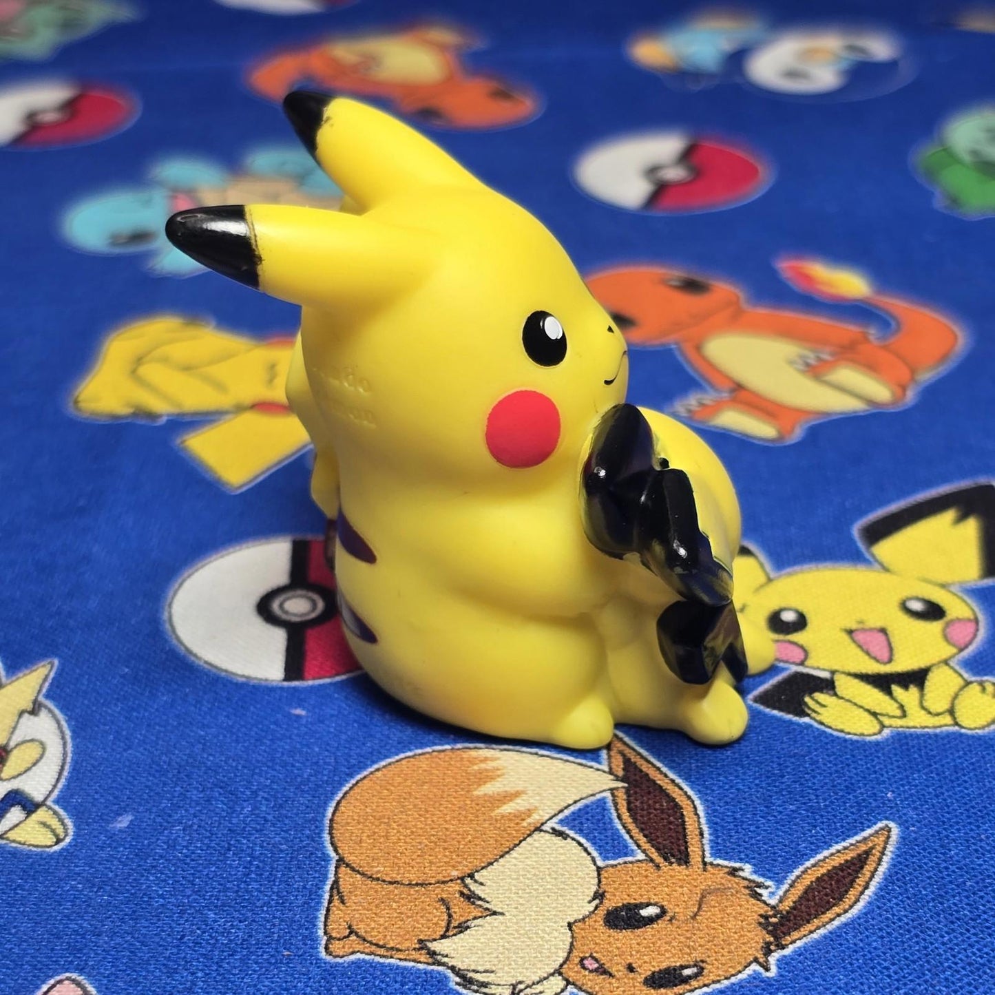 Pokemon Pikachu & Pichu Figure Finger Puppet 2019 Nintendo Bandai PVC Japan USA