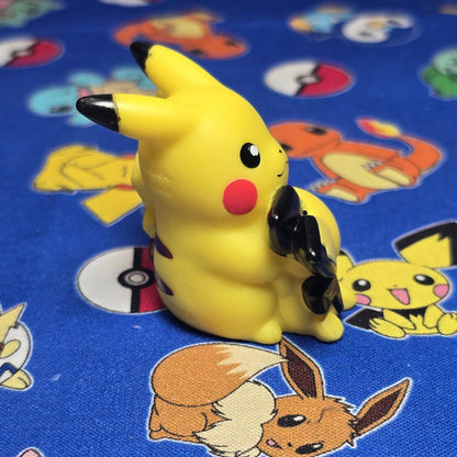 Pokemon Pikachu & Pichu Figure Finger Puppet 2019 Nintendo Bandai PVC Japan USA