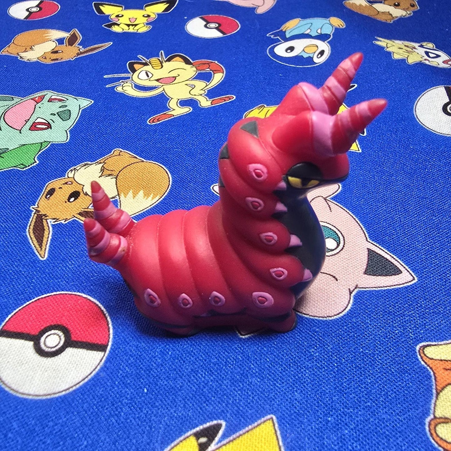 Pokemon Scolipede Figure Finger Puppet 2010 Nintendo Bandai PVC Japan US Seller