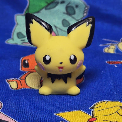Pokemon Pichu Figure Finger Puppet 2000 Nintendo Banpresto PVC Vintage Japan USA
