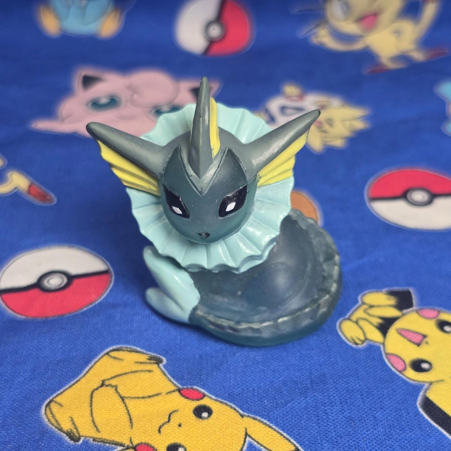 Pokemon Vaporeon Clear Figure Finger Puppet 1996 Nintendo Bandai PVC Japan USA