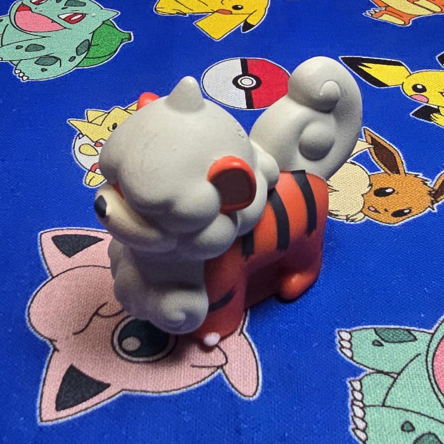 Pokemon Growlith Hisuian Figure Finger Puppet 2023 Nintendo PVC Bandai Japan USA