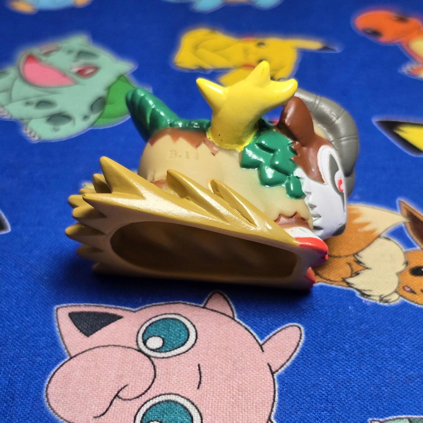 Pokemon Gogoat Figure Finger Puppet 2013 Nintendo Bandai PVC Japan USA Seller