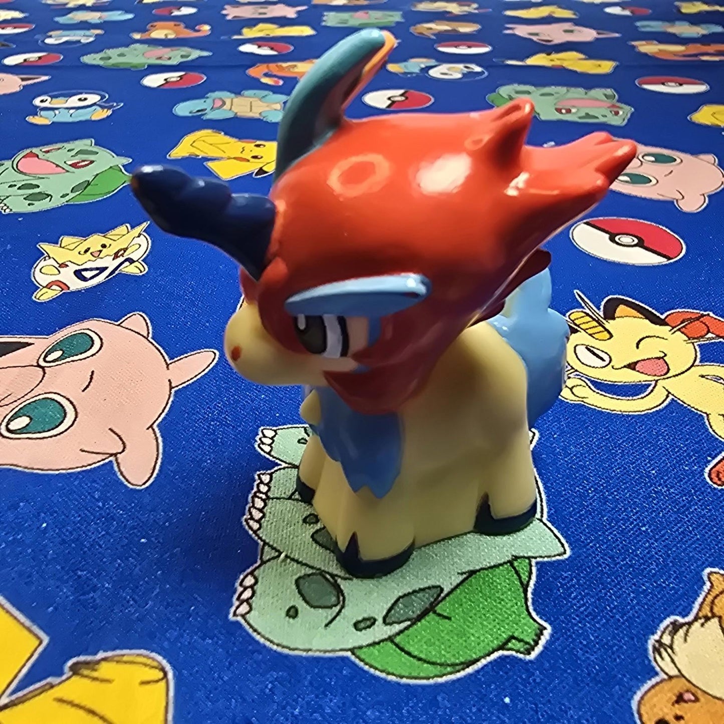 Pokemon Keldeo Figure Finger Puppet 2012 Nintendo Bandai PVC Japan USA Seller