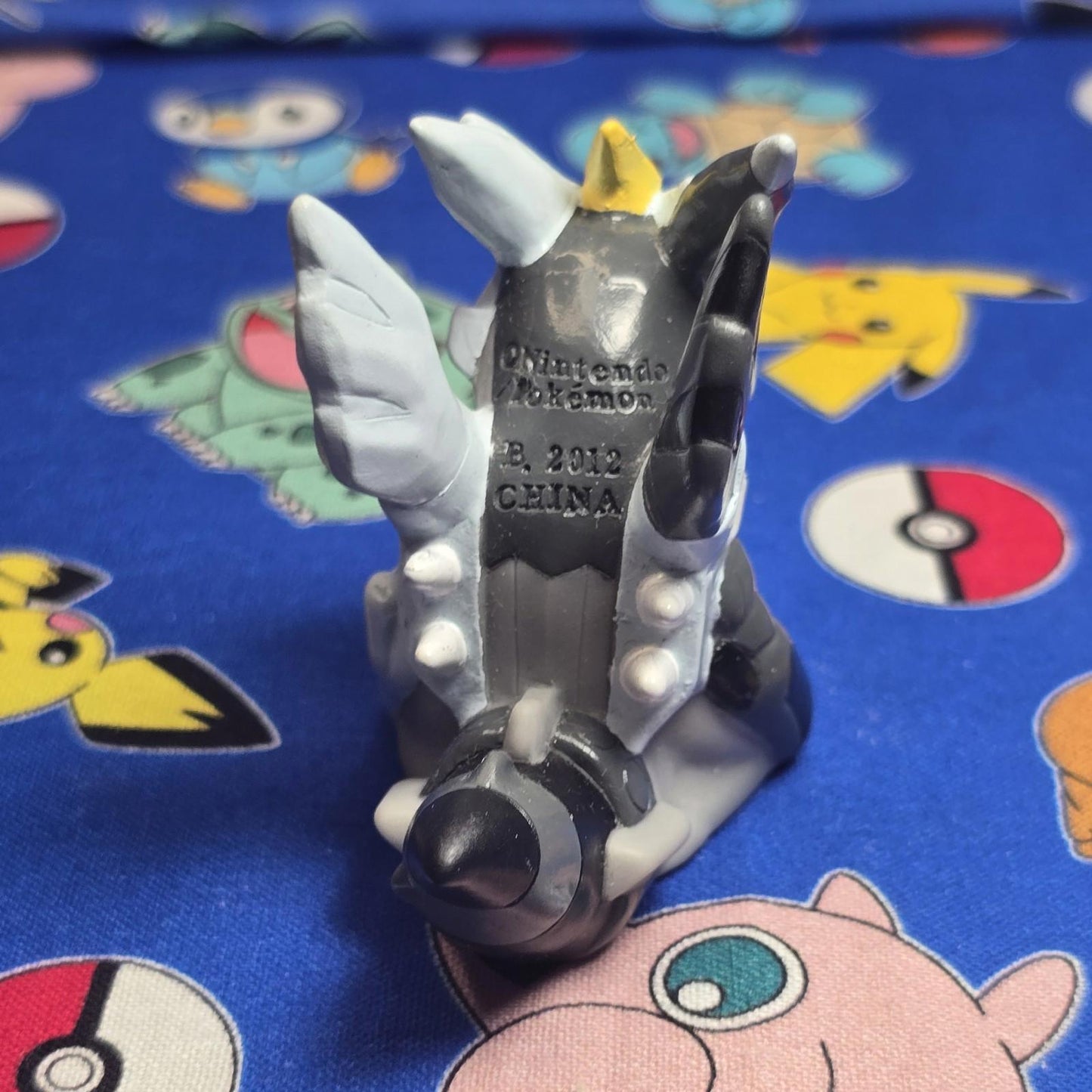 Pokemon Kyurem Black Figure Finger Puppet 2012 Nintendo Bandai Japan USA Seller