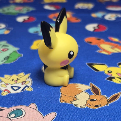 Pokemon Pichu Figure Finger Puppet 2013 Nintendo Bandai Japan PVC USA Seller