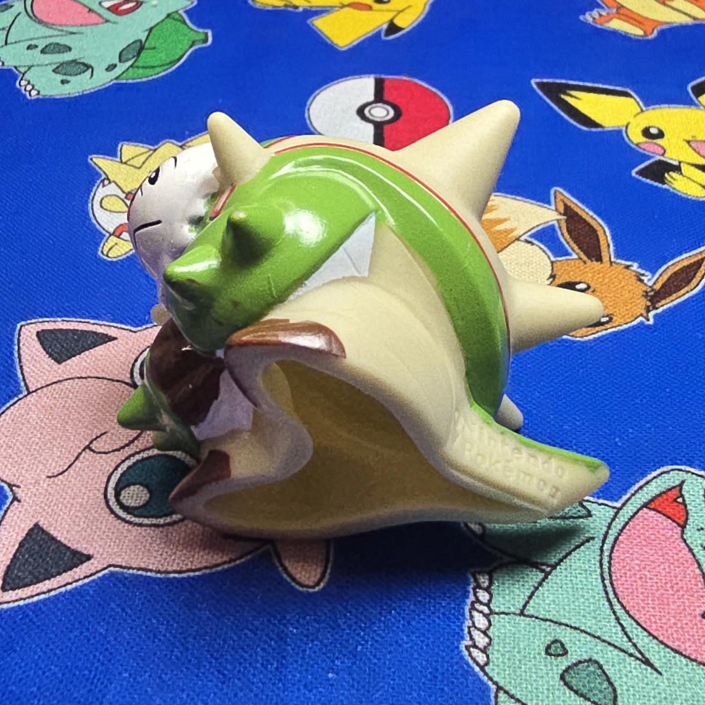 Pokemon Chesnaught Figure Finger Puppet 2014 Nintendo Bandai Vintage Japan USA