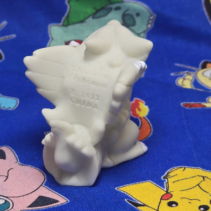 Pokemon Reshiram Figure Finger Puppet 2012 Nintendo PVC Bandai Japan USA Seller