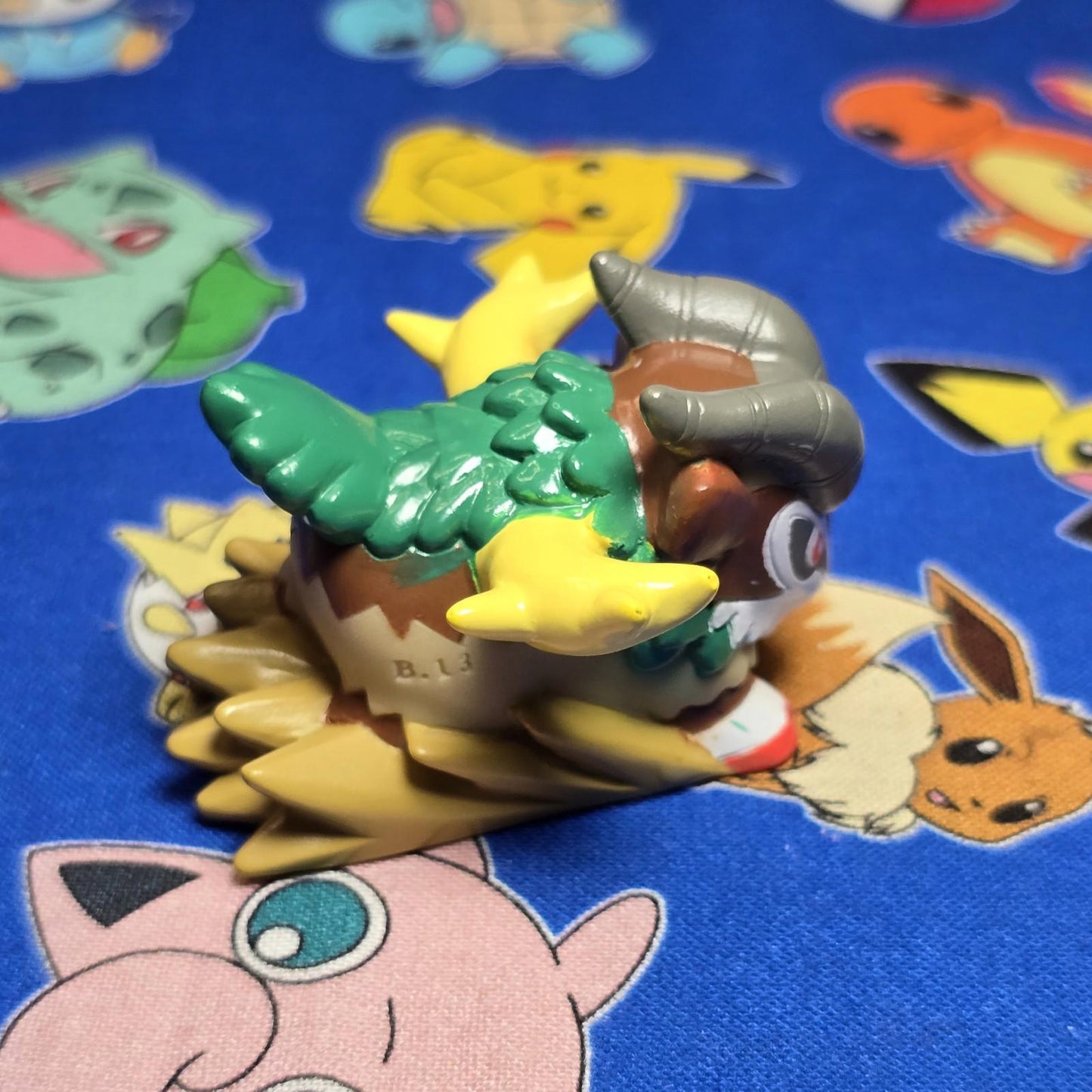 Pokemon Gogoat Figure Finger Puppet 2013 Nintendo Bandai PVC Japan USA Seller