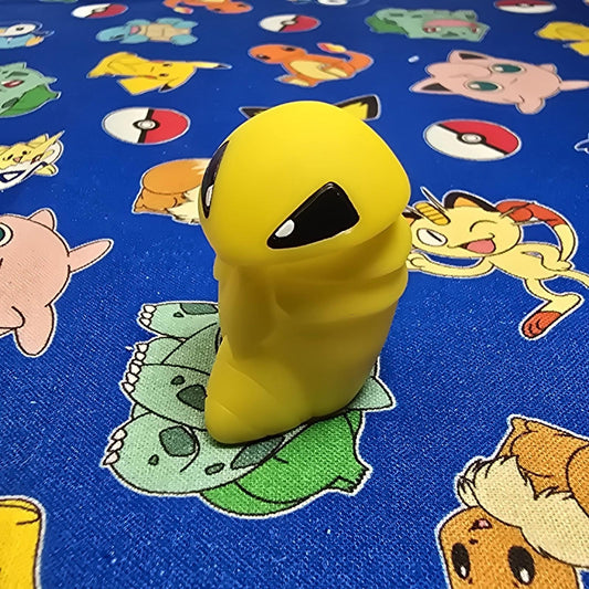 Pokemon Kakuna Figure Finger Puppet 1998 Nintendo Bandai PVC Vintage Japan USA