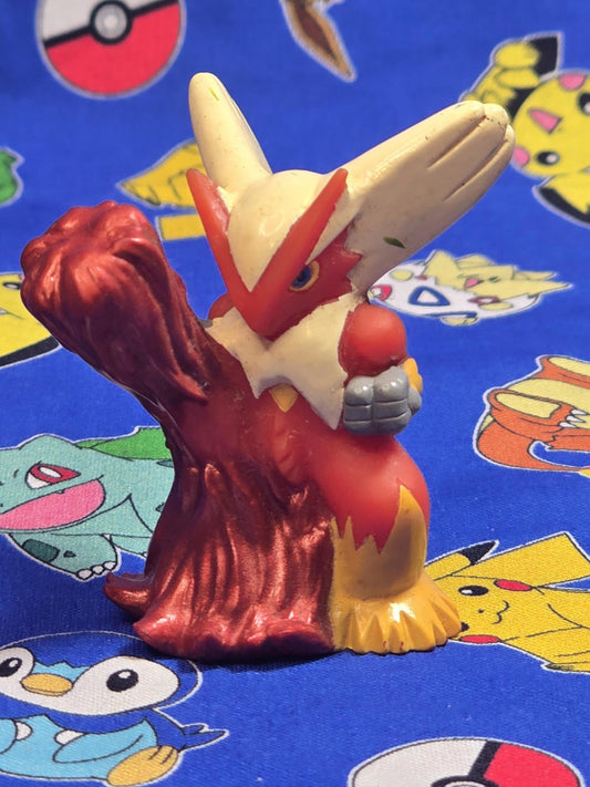 Pokemon Blaziken Figure Finger Puppet 2006 Nintendo Bandai PVC Japan USA Seller