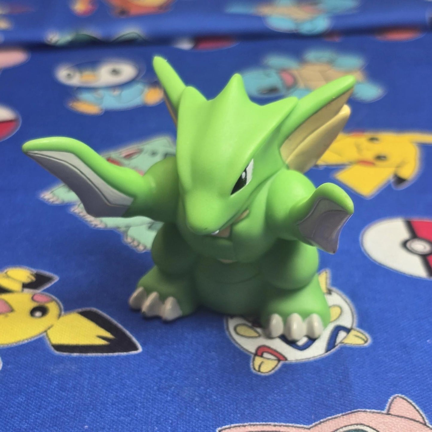 Pokemon Scyther Figure Finger Puppets 2009 Nintendo Bandai PVC Japan USA Seller