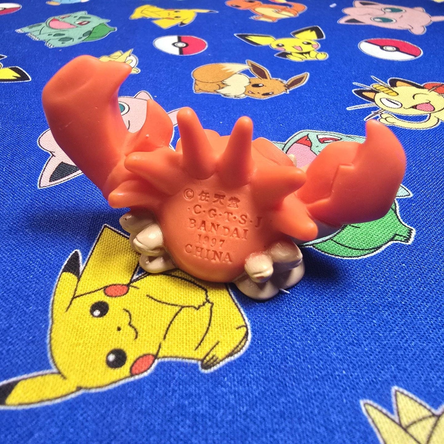 Pokemon Kingler Figure Finger Puppet 1997 Bandai Nintendo PVC Vintage USA Seller