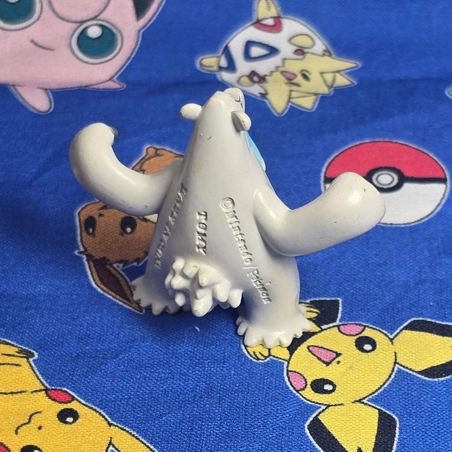 Pokemon Beartic Tomy Authentic Figure Moncolle Japan Monster Collection Takara