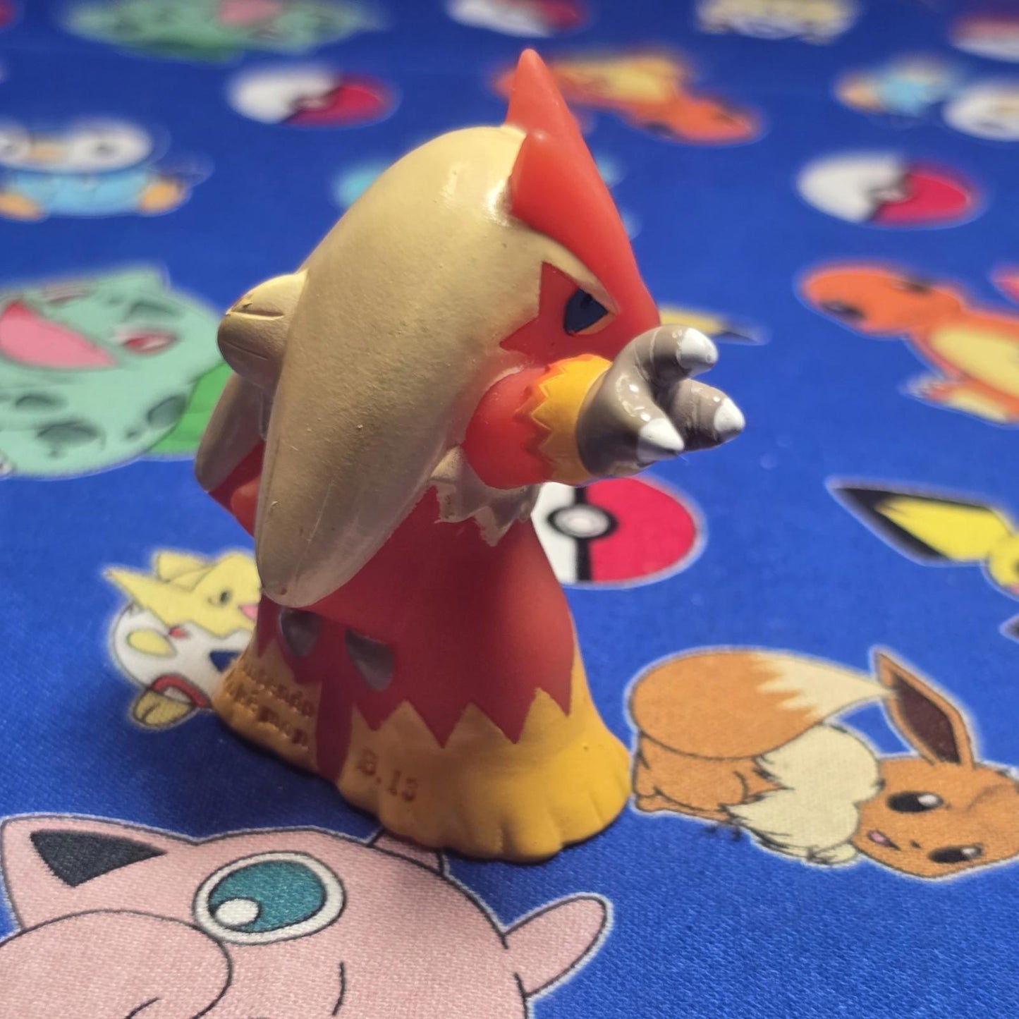 Pokemon Blaziken Figure Finger Puppet 2013 Nintendo Bandai Japan USA Seller Toy