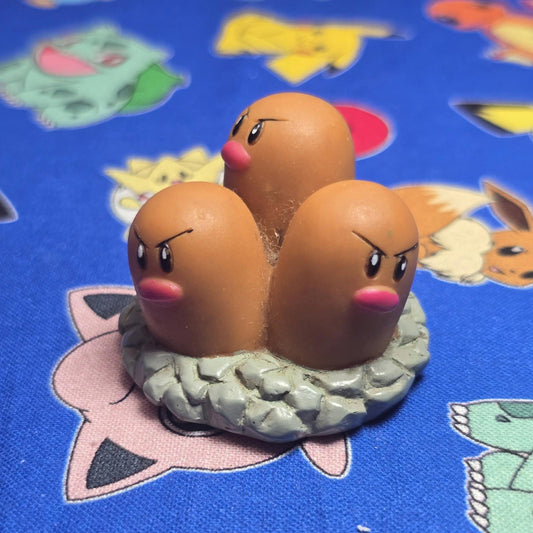 Pokemon Dugtrio Figure Finger Puppet 1997 Bandai Nintendo PVC Vintage Japan USA