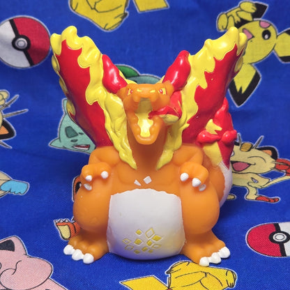 Pokemon Charizard Gigantamax Figure Finger Puppet 2020 Nintendo Bandai Japan USA