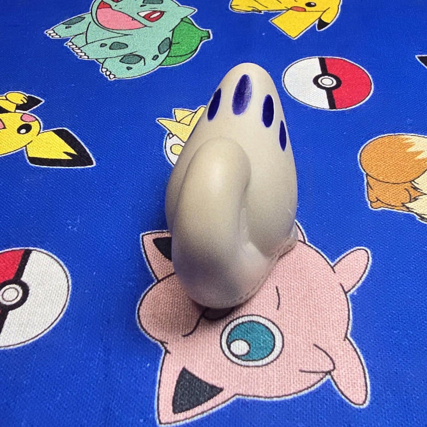 Pokemon Shelmet Figure Finger Puppet 2011 Nintendo Bandai PVC Japan USA Seller