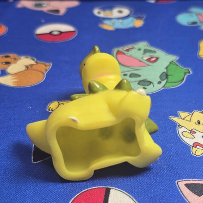 Pokemon Bayleef Figure Finger Puppet 2008 Nintendo Bandai PVC Japan USA Seller