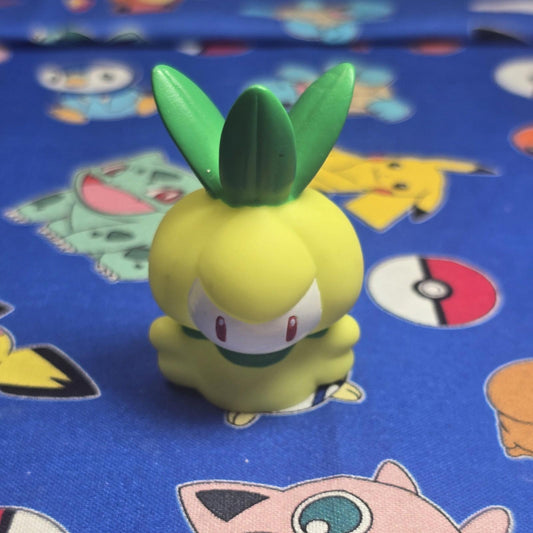 Pokemon Petilil Figure Finger Puppet 2011 Nintendo Bandai PVC Japan USA Seller