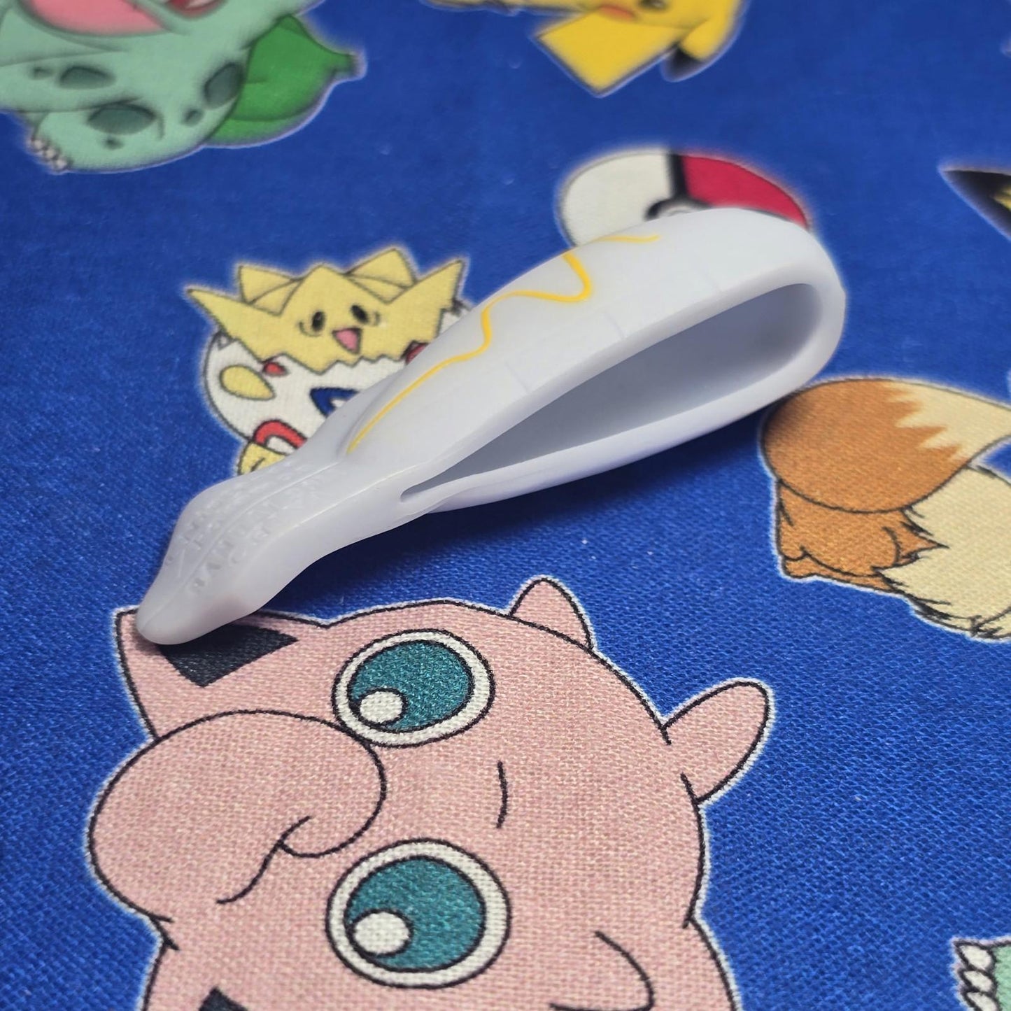 Pokemon Tynamo Figure Finger Puppet 2011 Nintendo Bandai PVC Japan US Seller