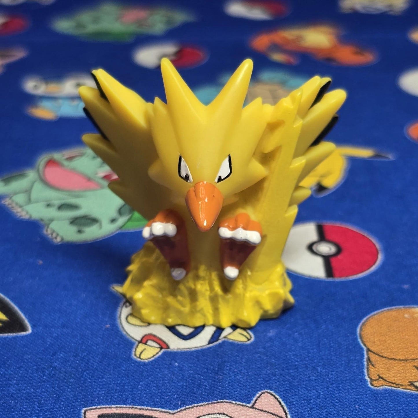 Pokemon Zapdos Figure Finger Puppet 2012 Nintendo Bandai PVC Japan USA Seller