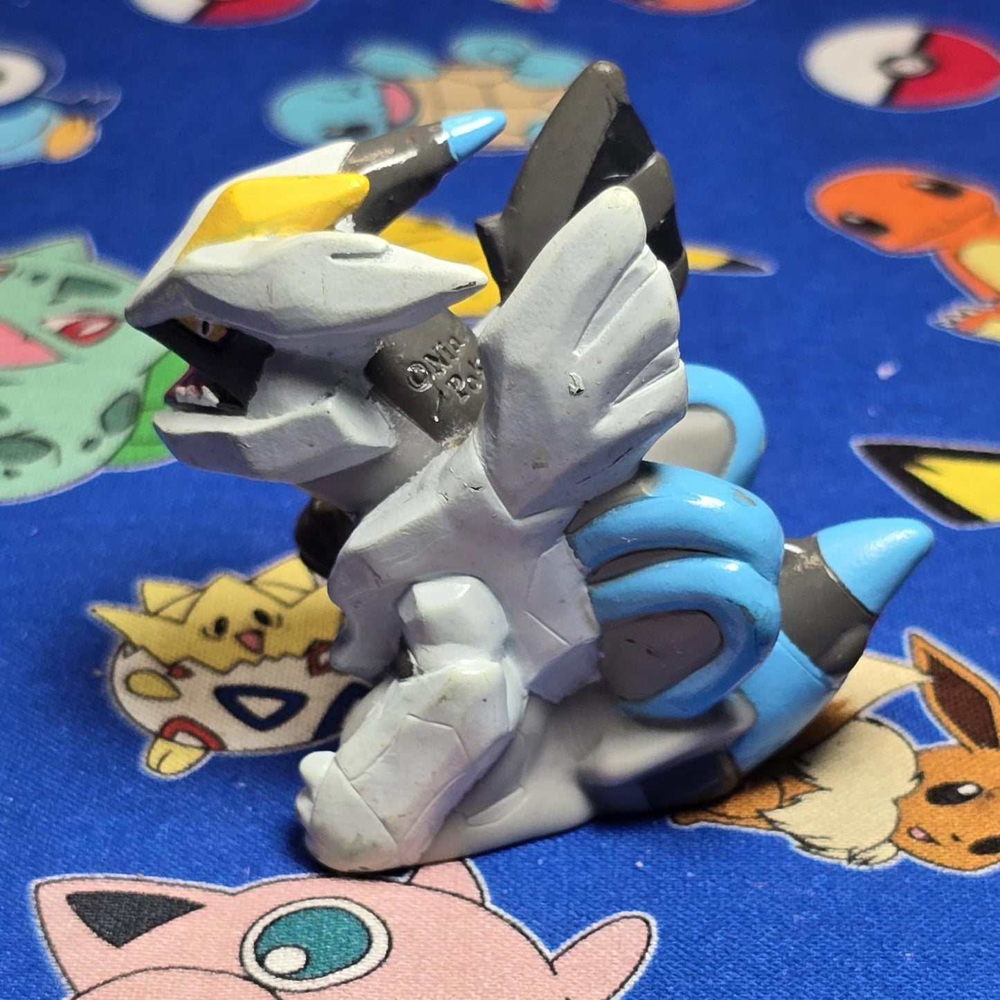 Pokemon Kyurem Blue Figure Finger Puppet 2012 Nintendo Bandai Japan USA Seller
