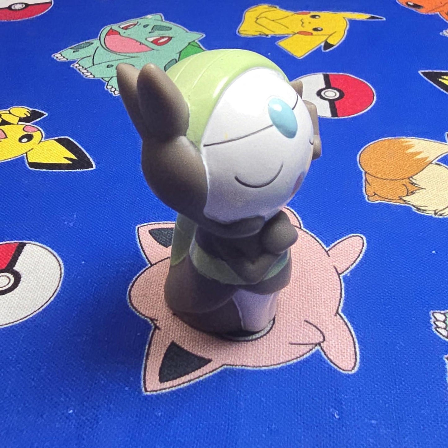 Pokemon Meloetta Figure Finger Puppet 2012 Nintendo PVC Bandai Japan USA Seller