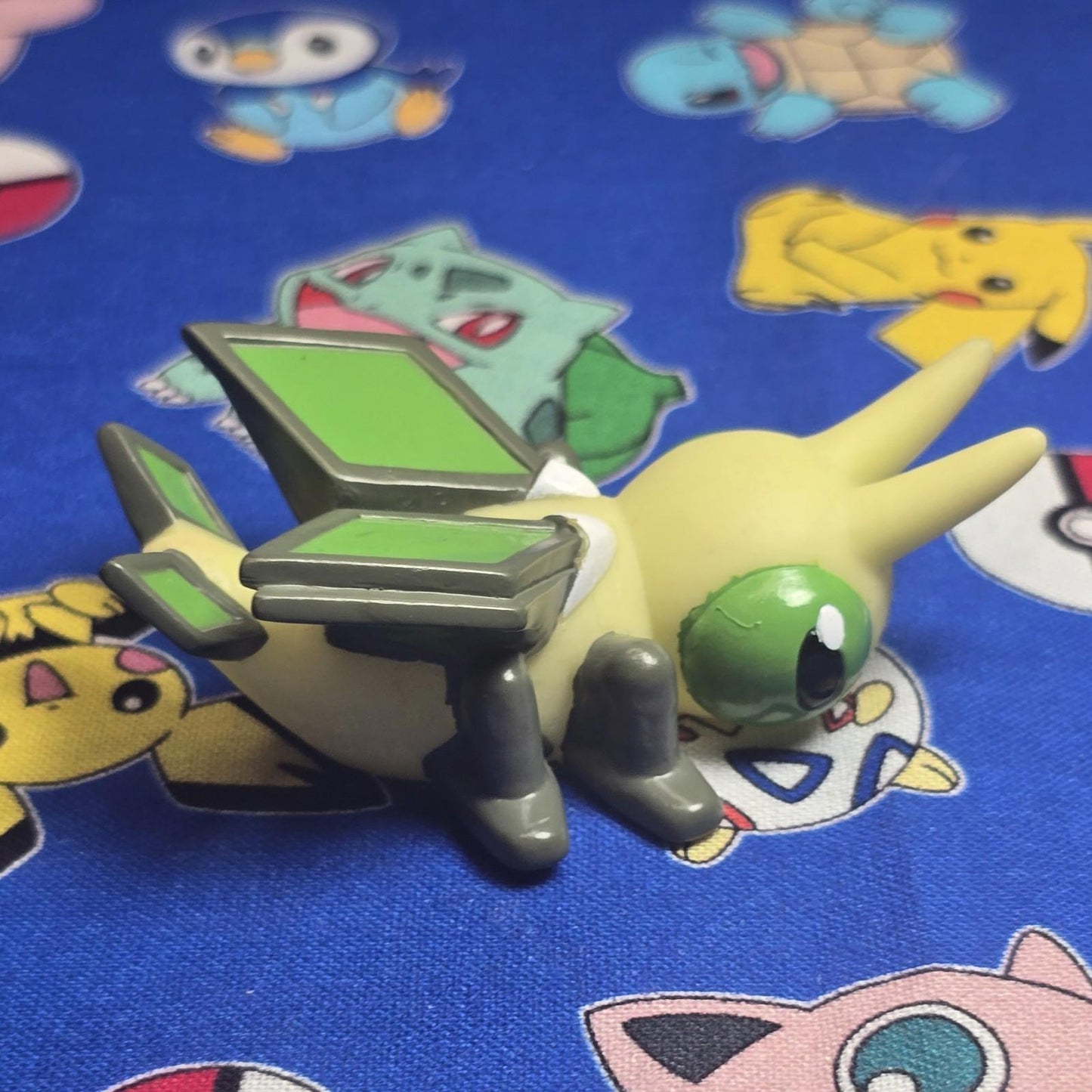 Pokemon Vibrava Figure Finger Puppet 2004 Nintendo Bandai PVC Vintage Japan USA