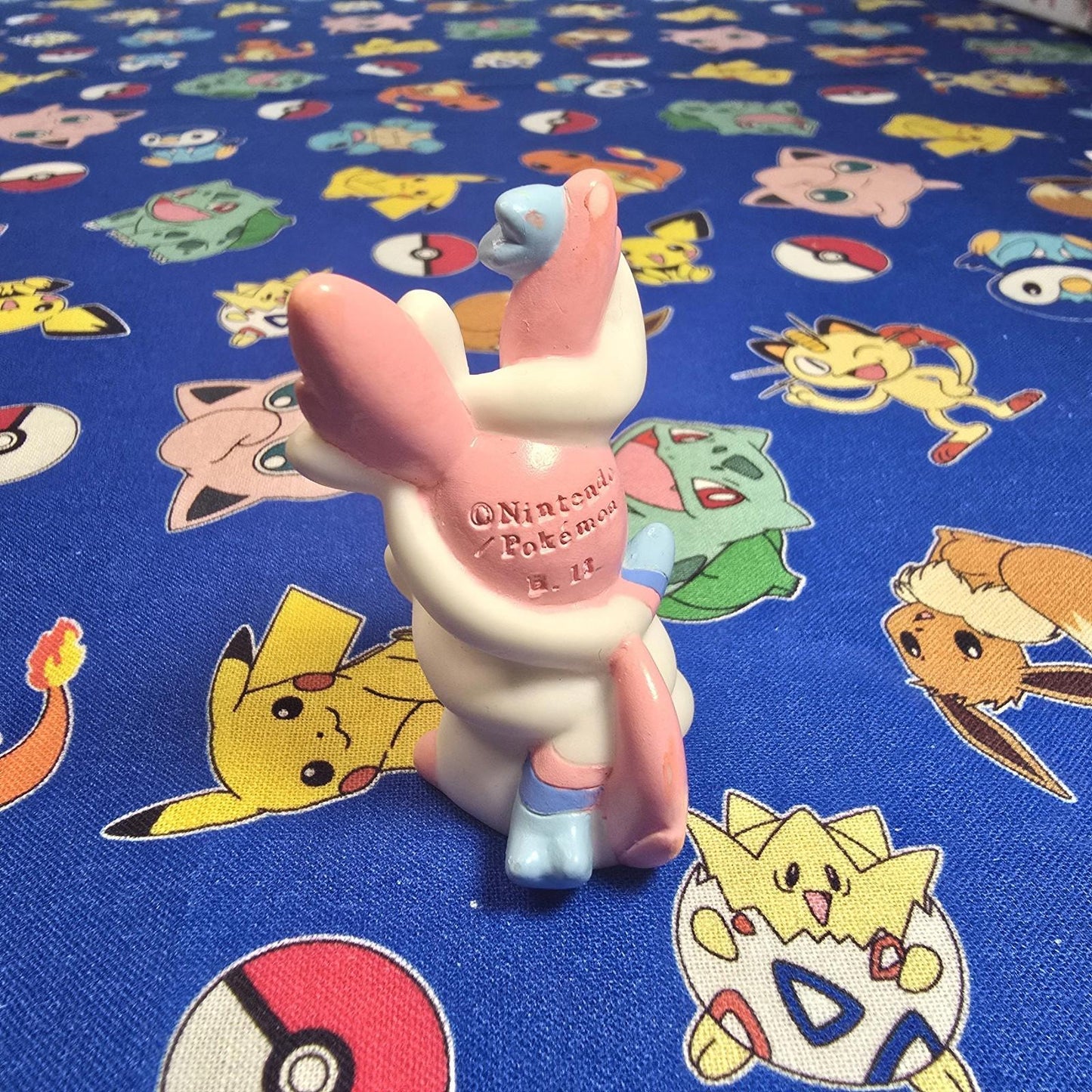 Pokemon Sylveon Figure Finger Puppet 2013 Nintendo Bandai PVC Japan USA Seller