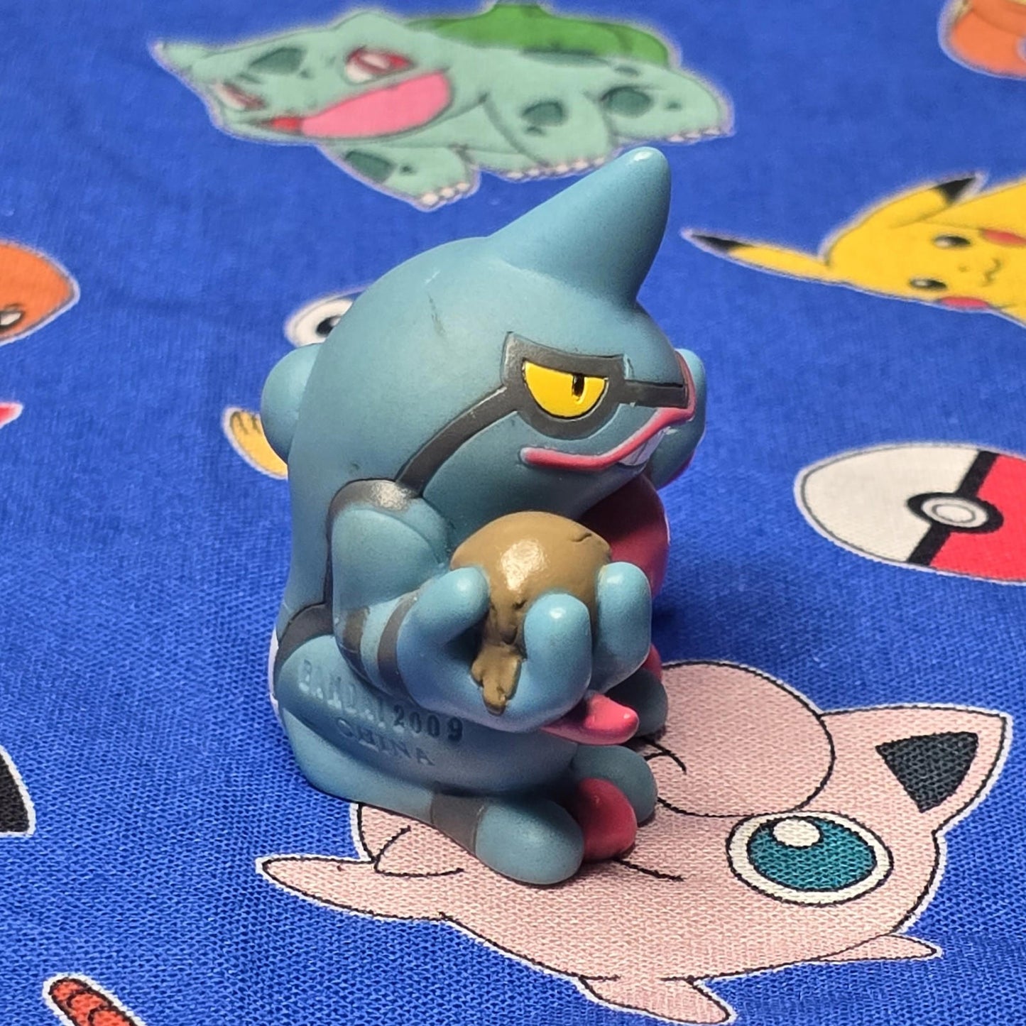Pokemon Toxicroak Figure Finger Puppet 2009 Nintendo Bandai PVC Japan USA Seller