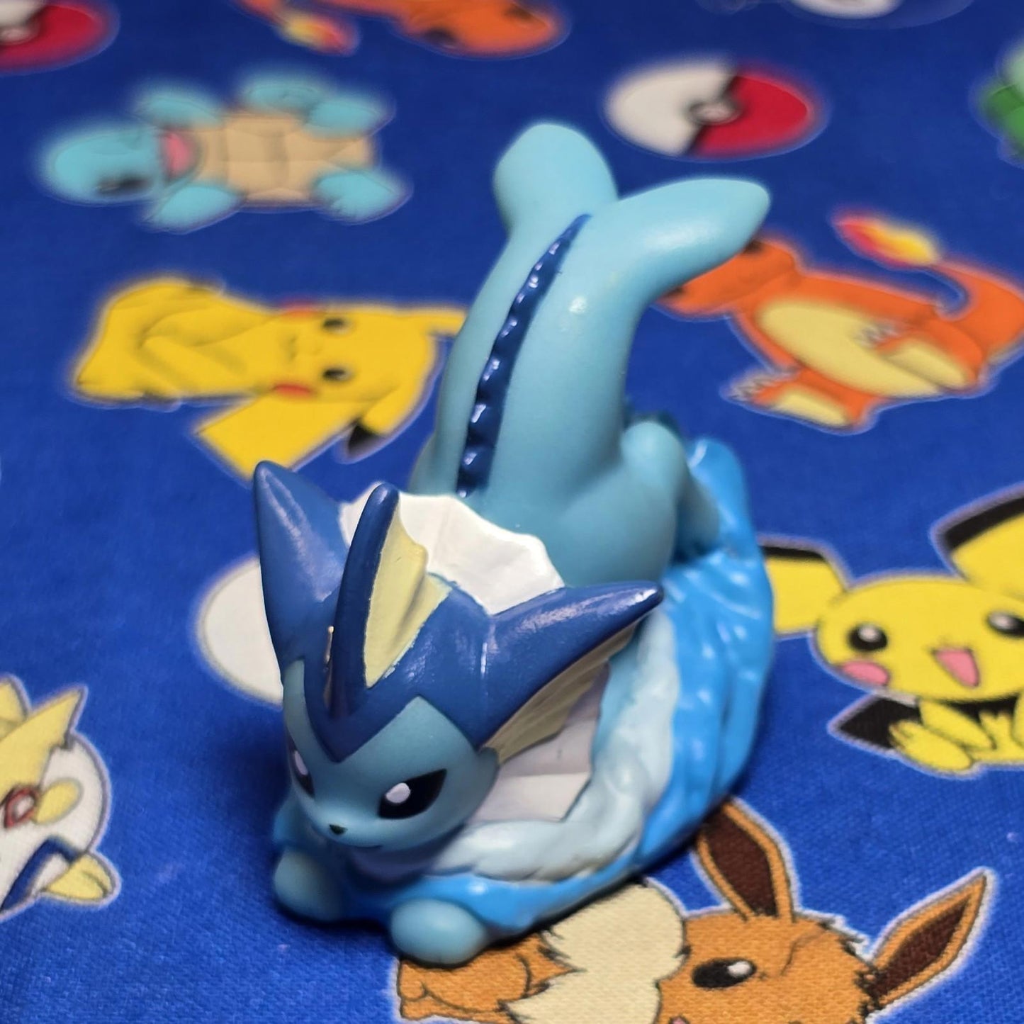 Pokemon Vaporeon Figure Finger Puppet 2013 Nintendo Bandai PVC Japan USA Seller