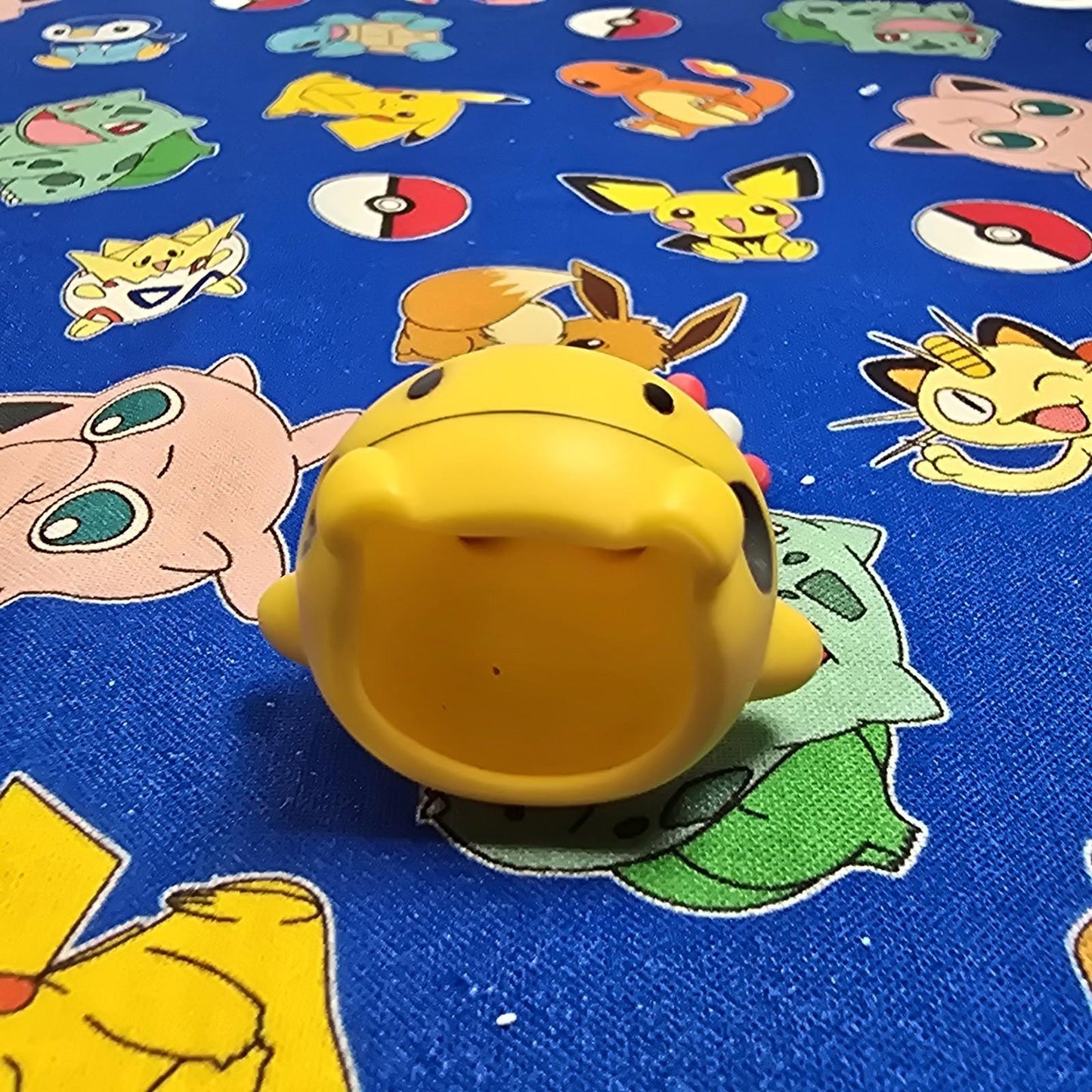 Pokemon Chingling Figure Finger Puppet 2006 Nintendo Bandai PVC Japan USA Seller