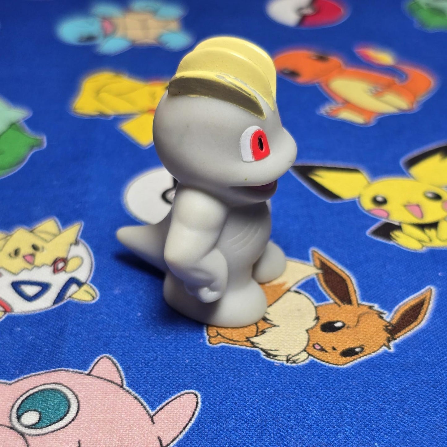 Pokemon Machop Figure Finger Puppet 2009 Nintendo Bandai PVC Japan USA Seller